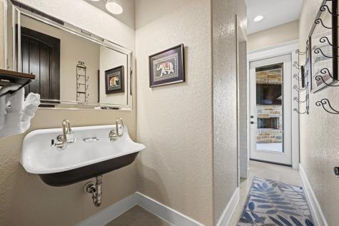 273 Admiral Heights Boulevard Fredericksburg TX 78624