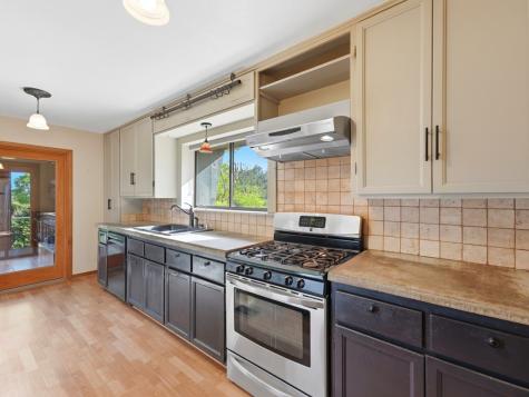 213 Cardinal Drive Fredericksburg TX 78624