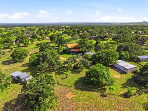 213 Cardinal Drive Fredericksburg TX 78624