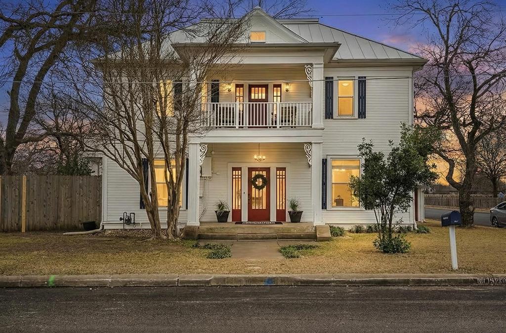 601 Bell Street Fredericksburg TX 78624