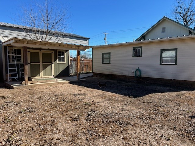 806 W 6th Street Brady TX 76825