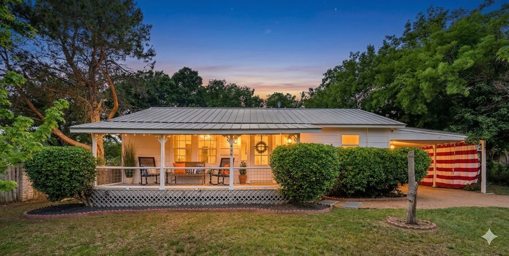 406 Bluebonnet Fredericksburg TX 78624
