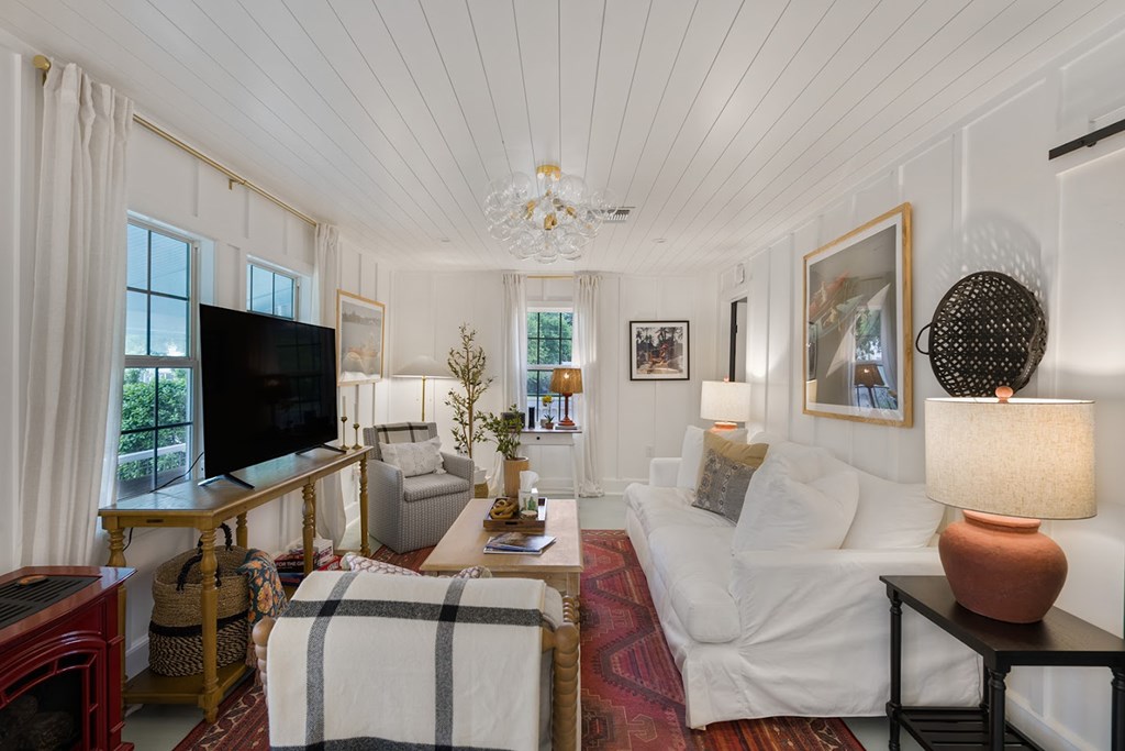 406 Bluebonnet Fredericksburg TX 78624