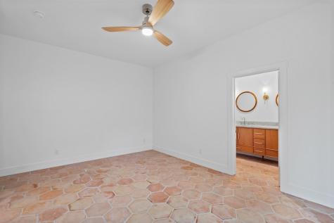 114 W Morse Street Fredericksburg TX 78624