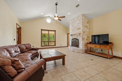 1282 Vintage Oaks Drive Fredericksburg TX 78624