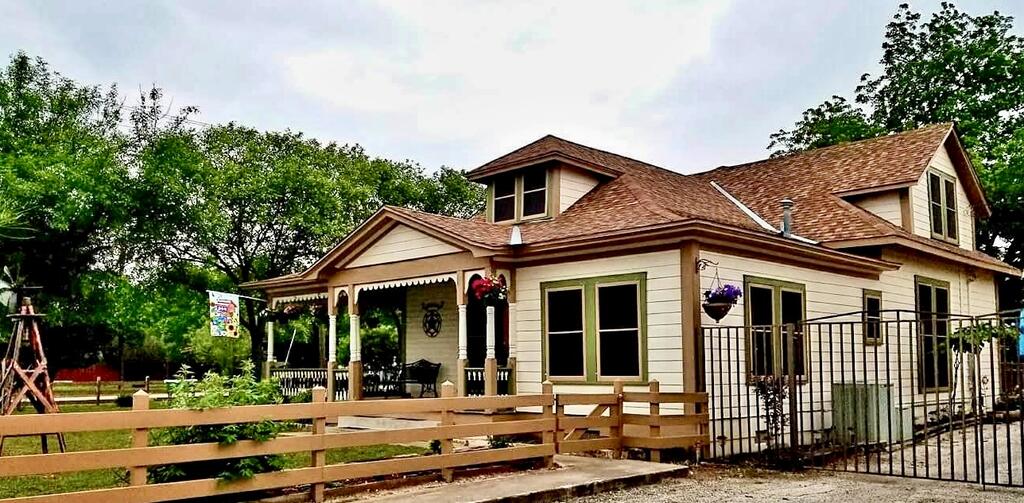 101 N 11th Street Junction TX 76849
