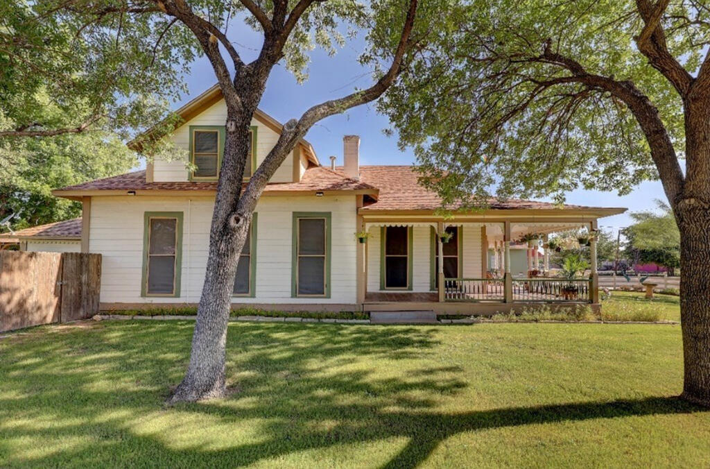 101 N 11th Street Junction TX 76849