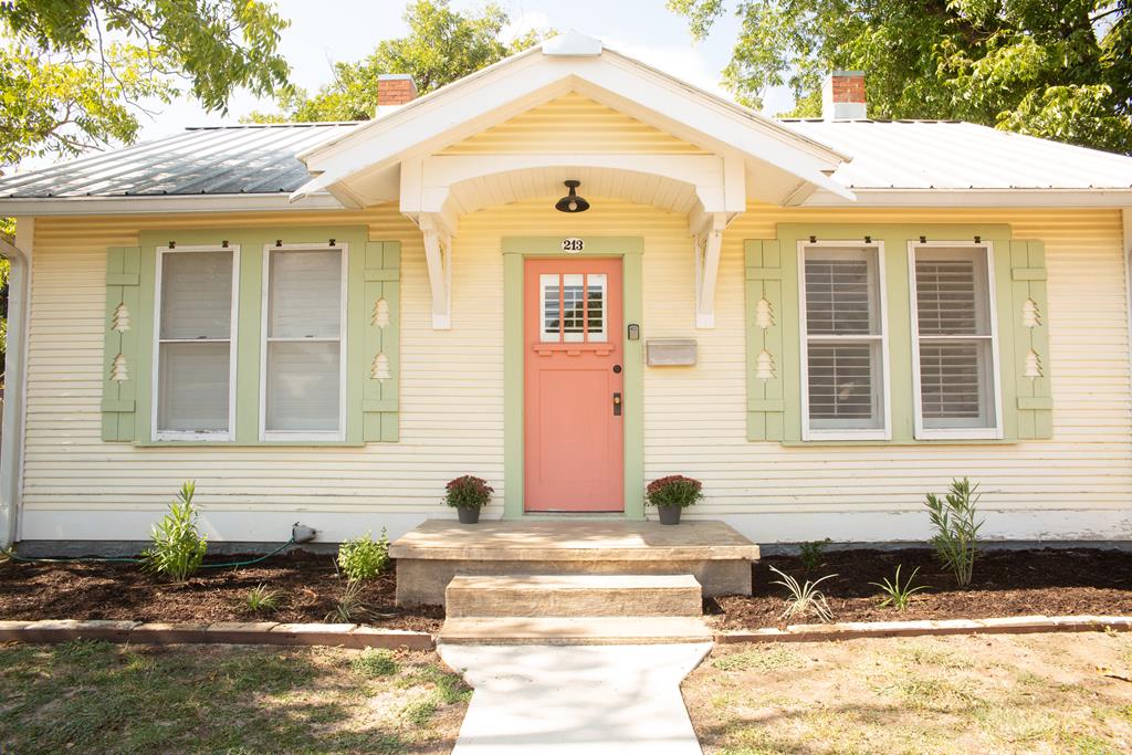 213 Mistletoe Street Fredericksburg TX 78624