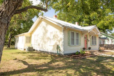 213 Mistletoe Street Fredericksburg TX 78624