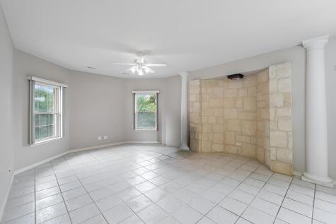 1019 Creek Run Kerrville TX 78028