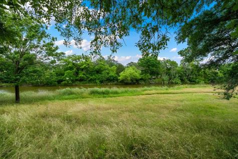 1019 Creek Run Kerrville TX 78028