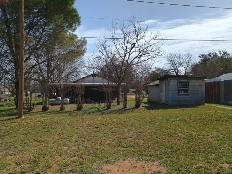 316 S Live Oak Street Mason TX 76856