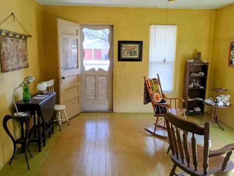316 S Live Oak Street Mason TX 76856