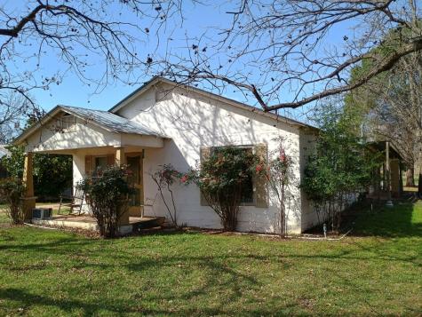 316 S Live Oak Street Mason TX 76856