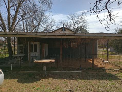 316 S Live Oak Street Mason TX 76856