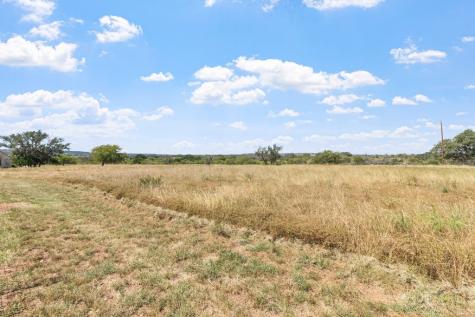 647 Funf Kinder Road Fredericksburg TX 78624