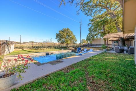 106 Bobwhite Trail Fredericksburg TX 78624