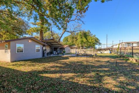 106 Bobwhite Trail Fredericksburg TX 78624