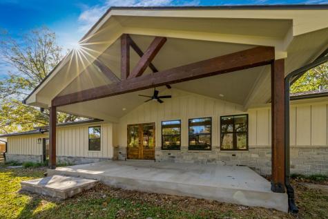 2404 W Commerce Street San Saba TX 76869