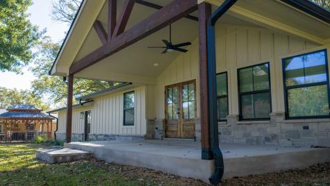 2404 W Commerce Street San Saba TX 76869