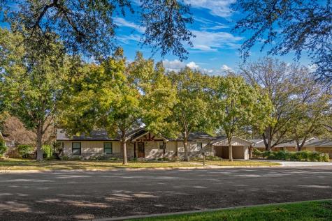2404 W Commerce Street San Saba TX 76869