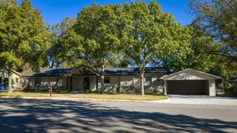 2404 W Commerce Street San Saba TX 76869