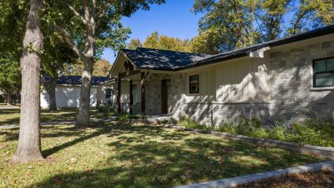 2404 W Commerce Street San Saba TX 76869