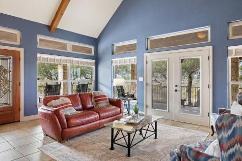 232 Crooked Oak Lane Round Mountain TX 78663