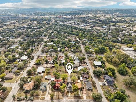 1513 Jefferson Street Kerrville TX 78028