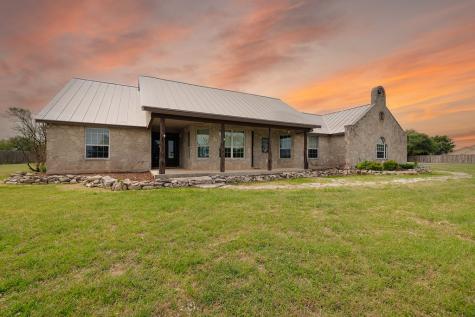 1770 Logans Way Blanco TX 78606