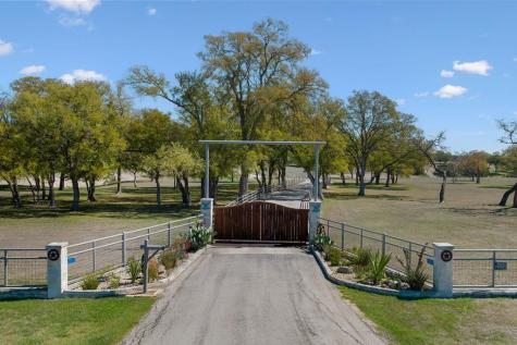 521 Bluff Creek Road Center Point TX 78010