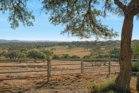 521 Bluff Creek Road Center Point TX 78010