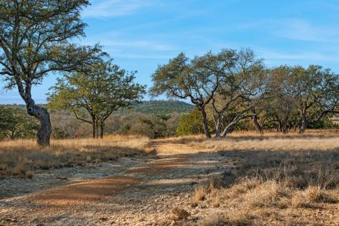 521 Bluff Creek Road Center Point TX 78010