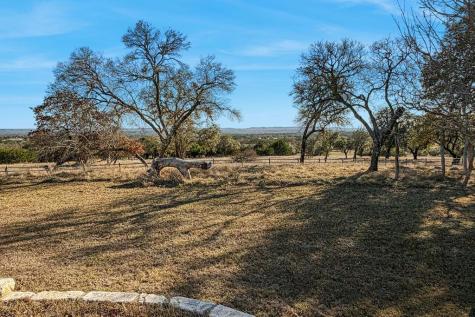 521 Bluff Creek Road Center Point TX 78010