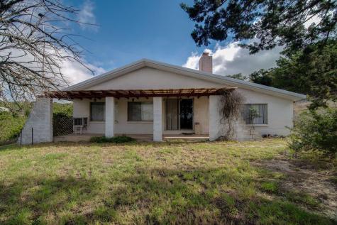 999 Royal Oaks Loop Fredericksburg TX 78624