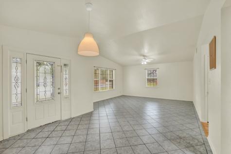 512 S Mesquite Street Fredericksburg TX 78624