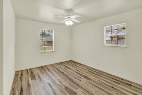 512 S Mesquite Street Fredericksburg TX 78624