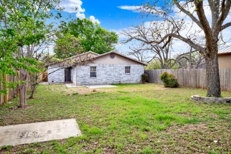 512 S Mesquite Street Fredericksburg TX 78624