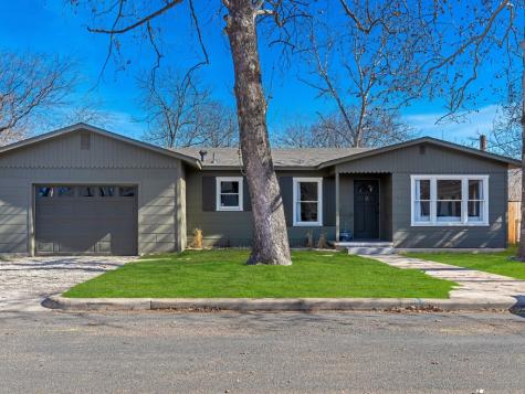511 Olive Street Fredericksburg TX 78624