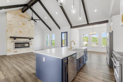 1827 N Foothills Drive Kerrville TX 78028