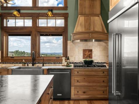 115 Trophy Oak Point Fredericksburg TX 78624