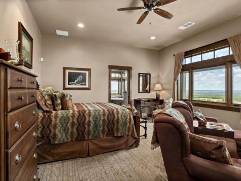 115 Trophy Oak Point Fredericksburg TX 78624