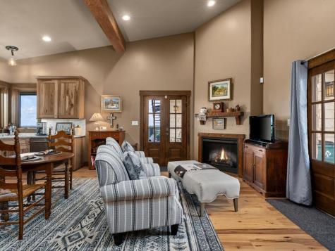 115 Trophy Oak Point Fredericksburg TX 78624