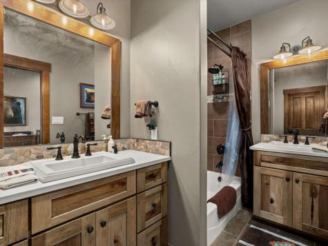 115 Trophy Oak Point Fredericksburg TX 78624