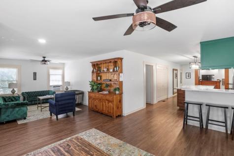 219 W Creek Street Fredericksburg TX 78624