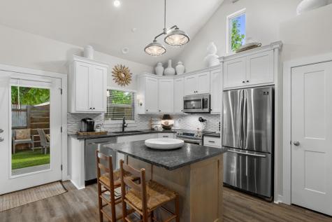 807 Highway Street Fredericksburg TX 78624