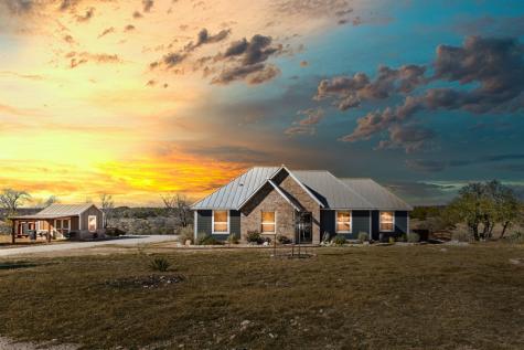 612 Sugar Creek Trail Fredericksburg TX 78624