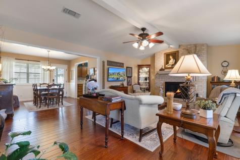 211 W Driftwood Drive Fredericksburg TX 78624