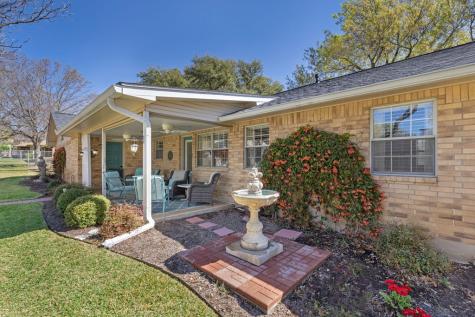211 W Driftwood Drive Fredericksburg TX 78624