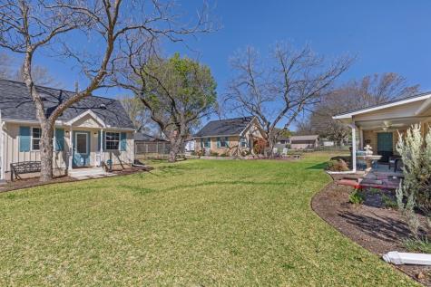 211 W Driftwood Drive Fredericksburg TX 78624